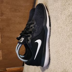 Women's Nike FLEX SUPREME TR 6